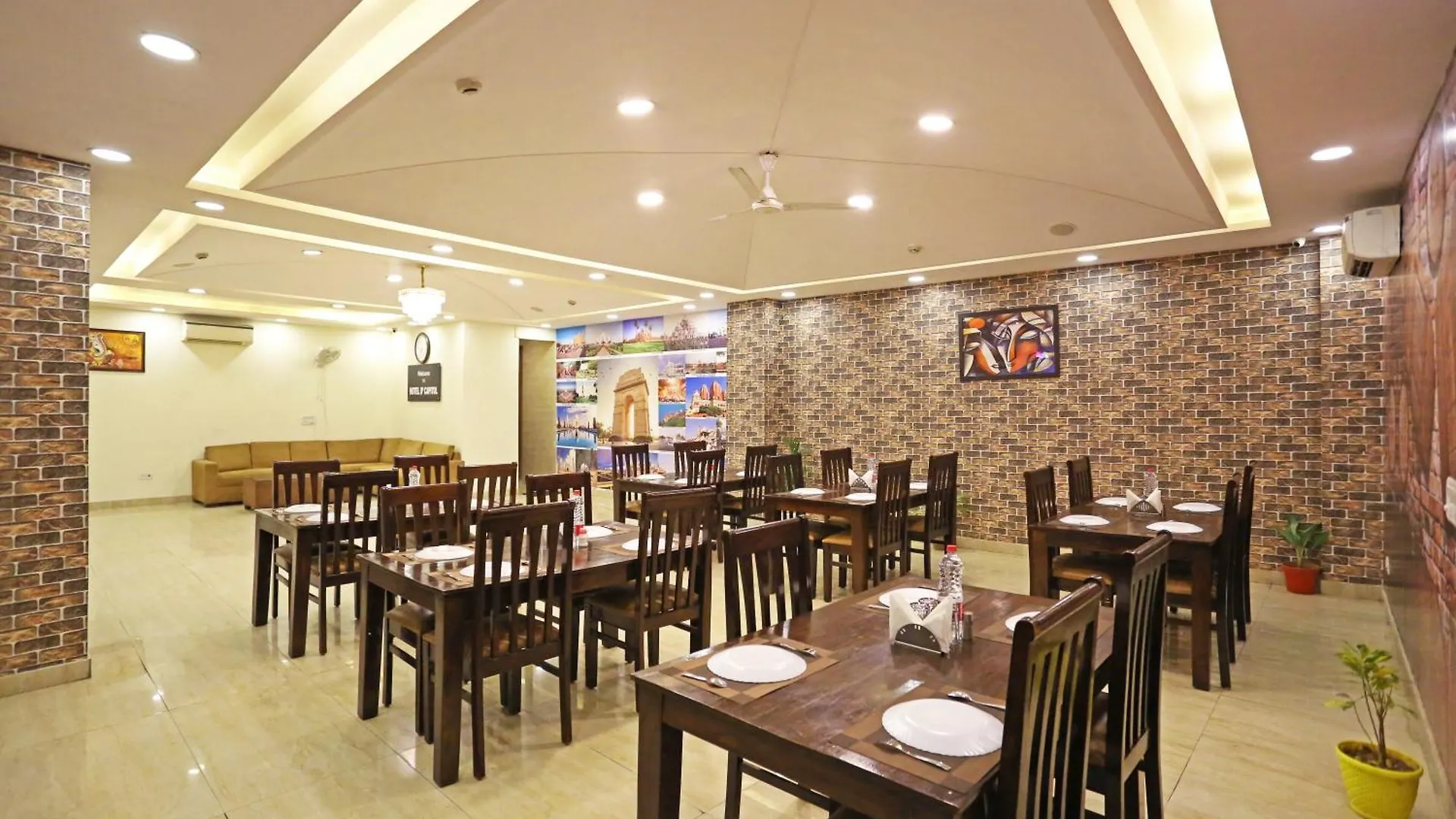 Hotel D'Capitol - Delhi Airport Neu-Delhi