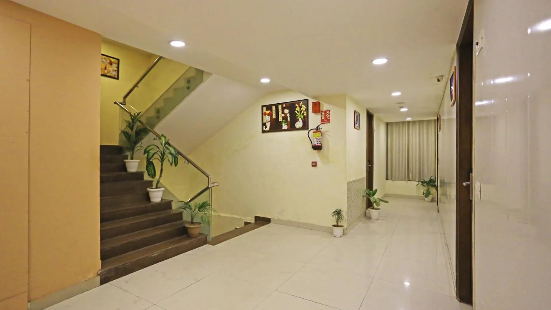 Hotel D'Capitol - Delhi Airport Neu-Delhi
