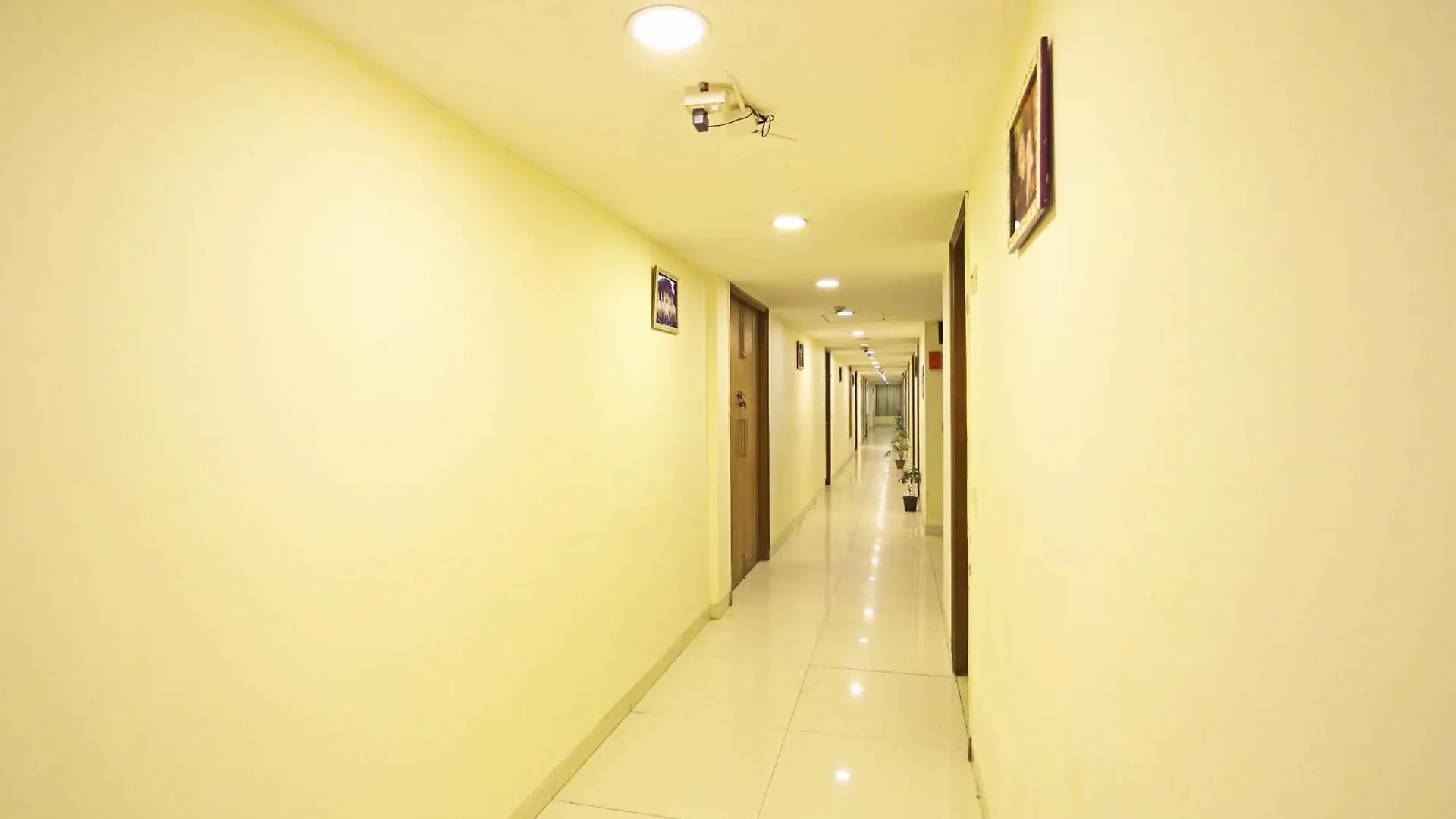 Hotel D'Capitol - Delhi Airport Neu-Delhi